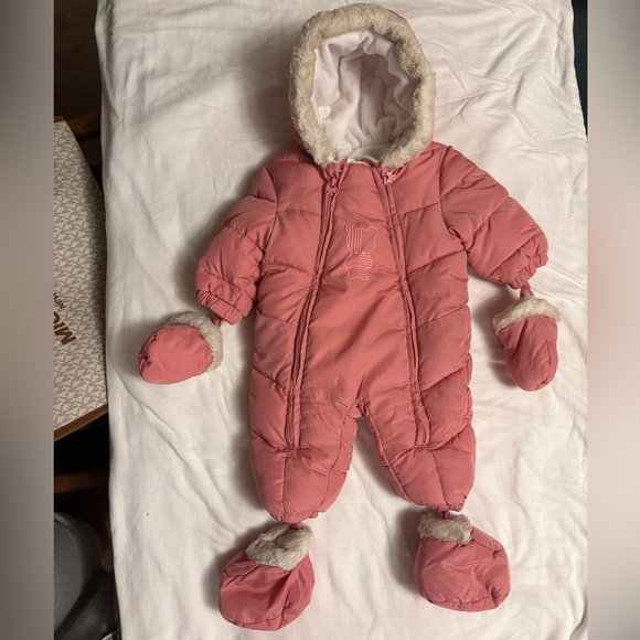 Mayoral Other - Mayoral Pink Newborn Snowsuit with Mittens and Booties